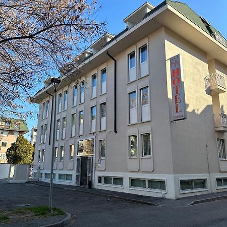 Hotel Kristall Corsico Ngoại thất bức ảnh