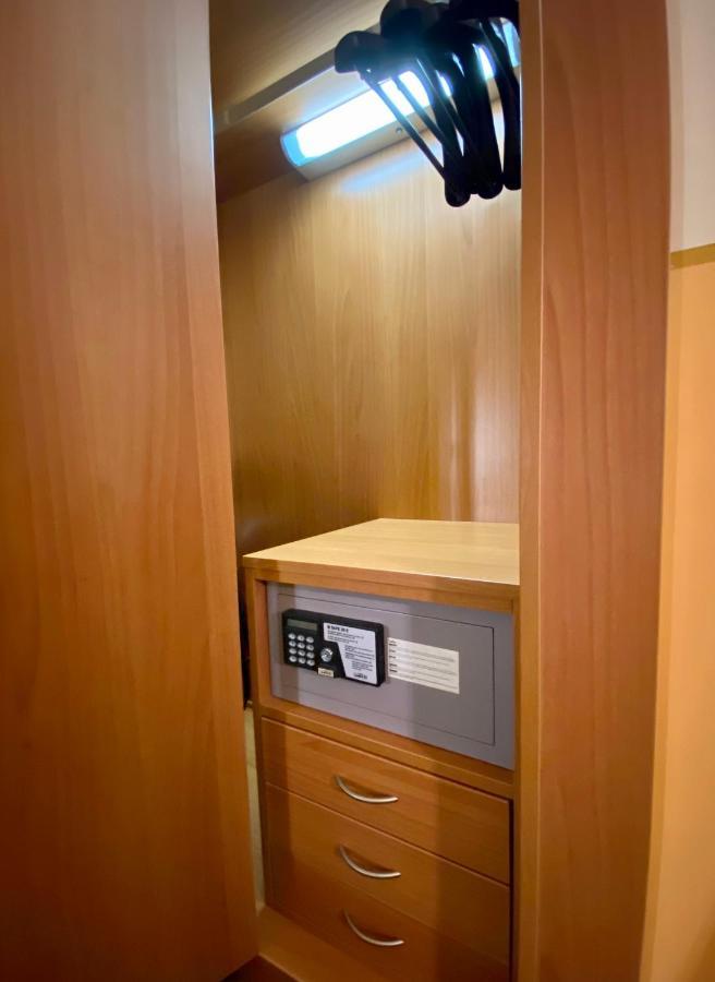 Hotel Kristall Corsico Ngoại thất bức ảnh