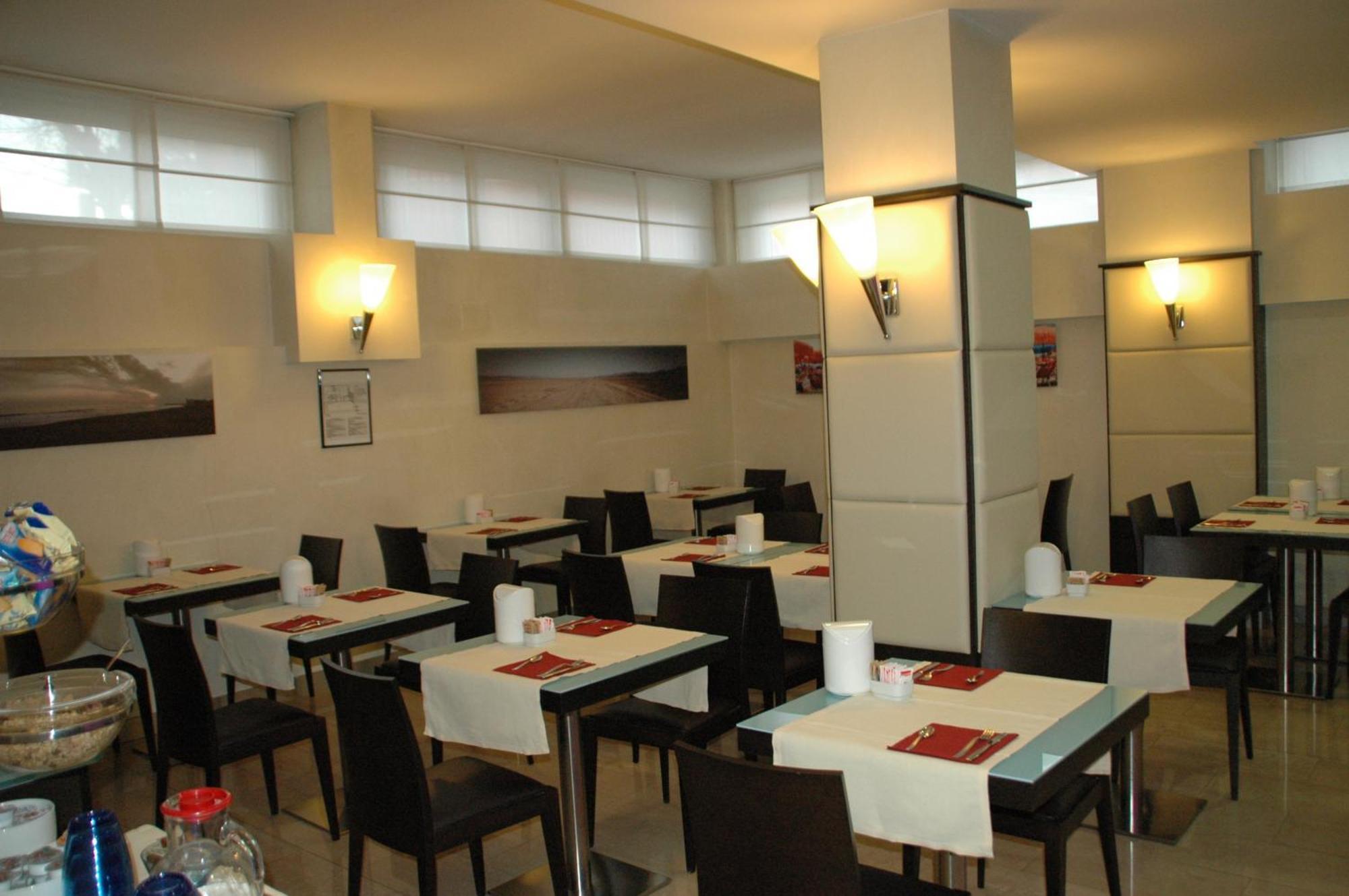Hotel Kristall Corsico Ngoại thất bức ảnh