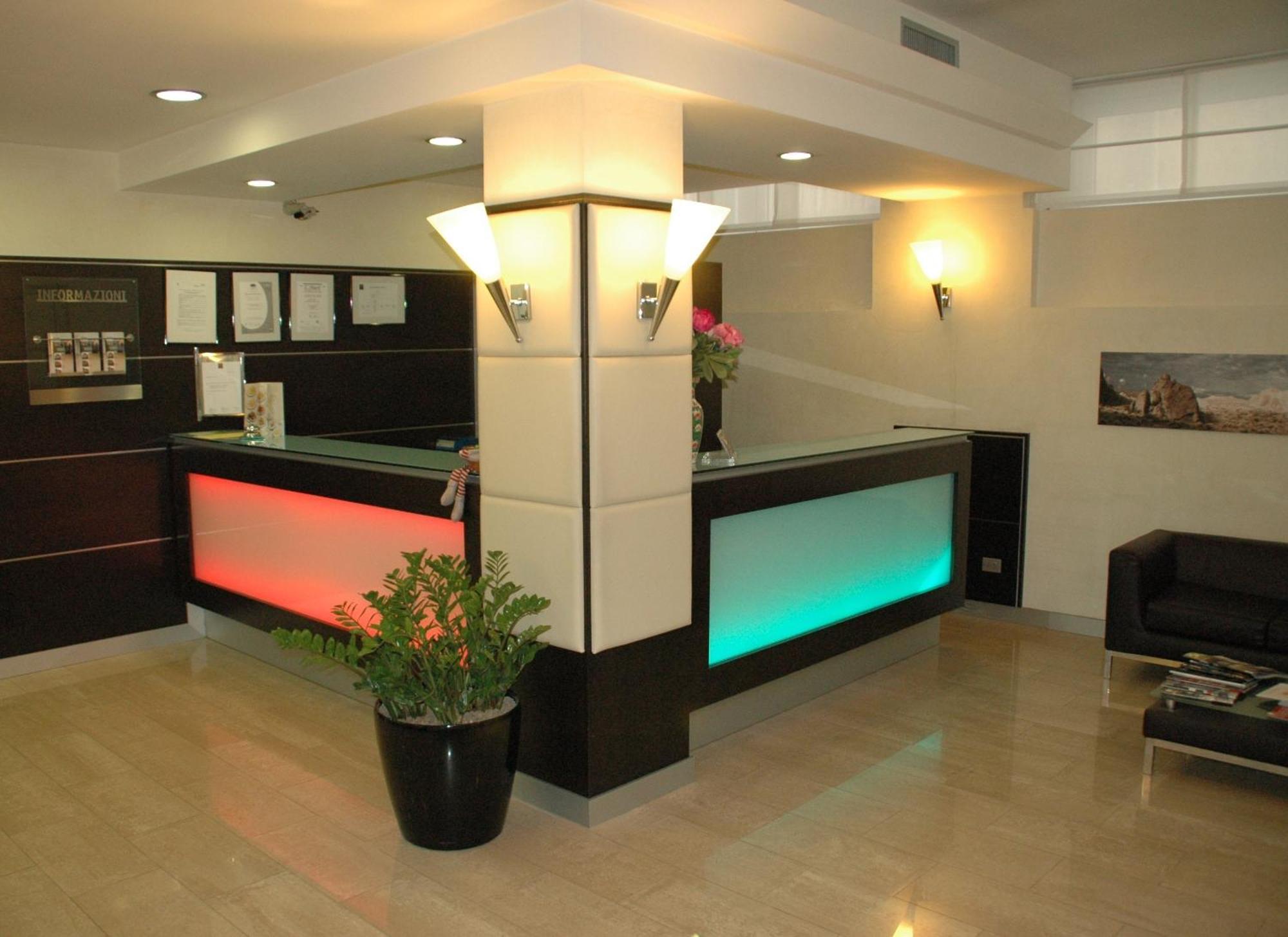 Hotel Kristall Corsico Ngoại thất bức ảnh
