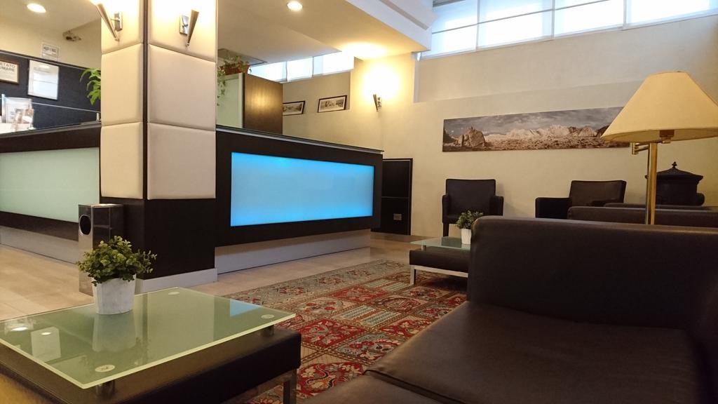 Hotel Kristall Corsico Ngoại thất bức ảnh
